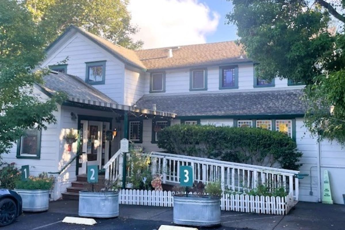 Animal Hospital of Sebastopol