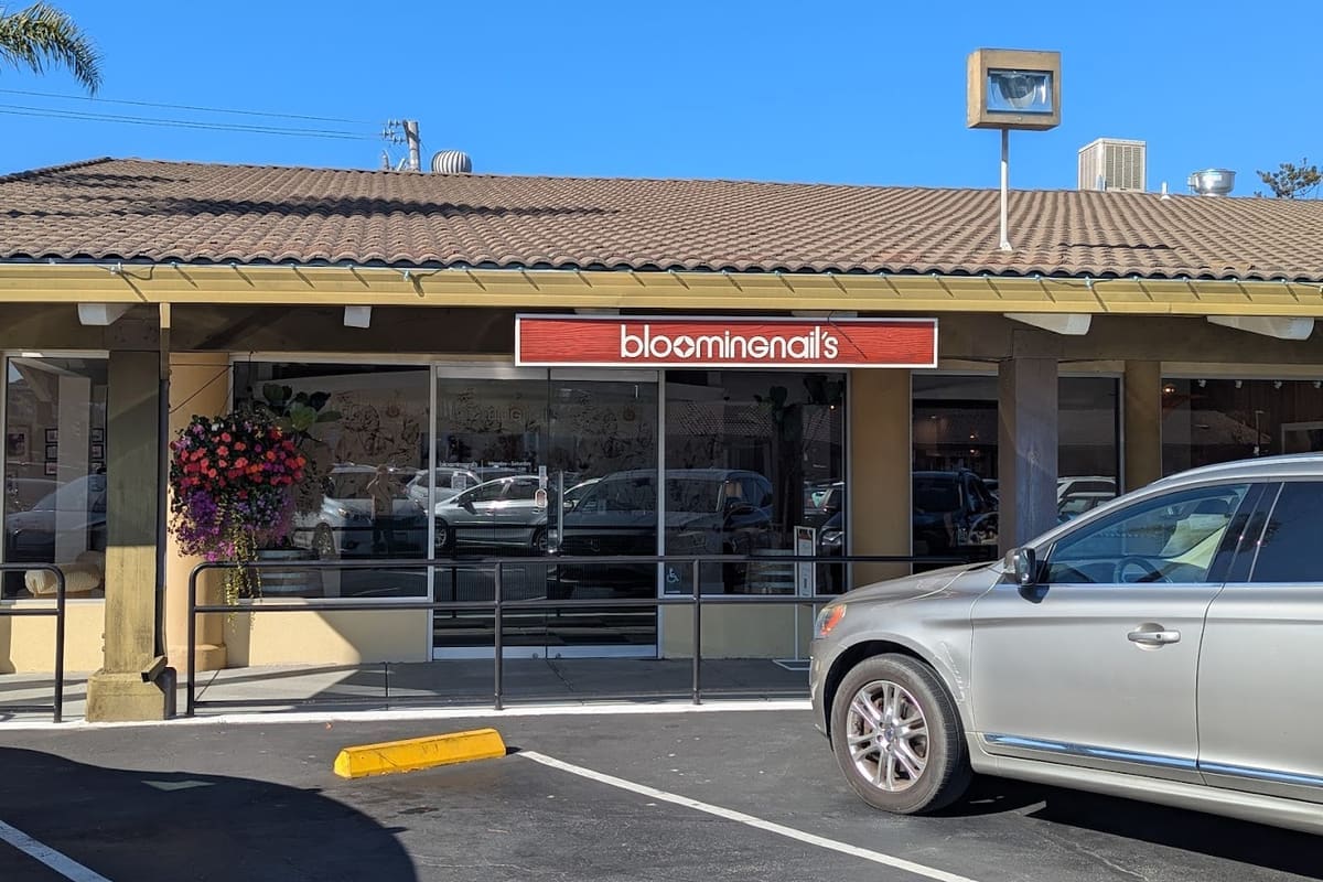 Bloomingnail's - Tiburon