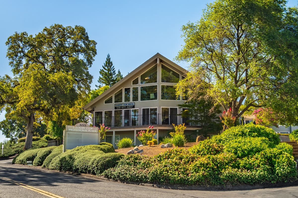 Country Club Dental