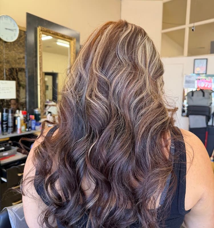 Country club hair dresser and nail salon