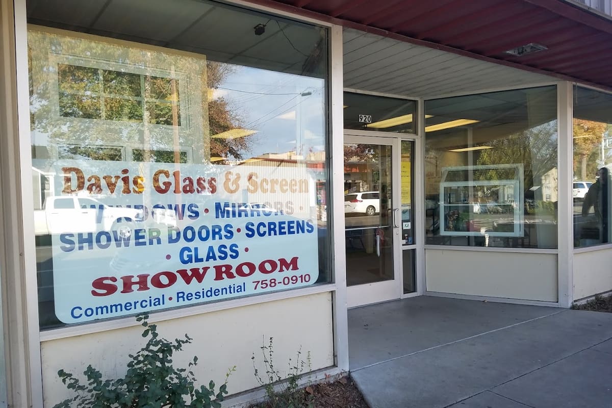 Davis Glass & Screen