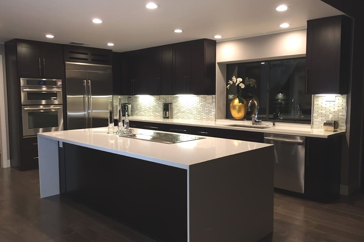 Deco Kitchen and Bath Remodeling