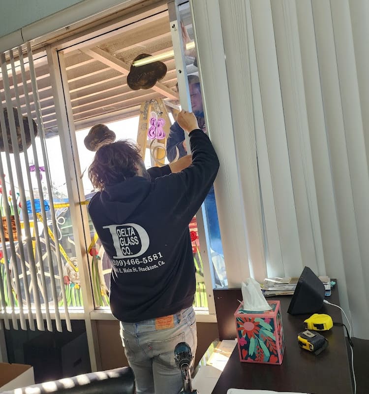 Delta Glass Co
