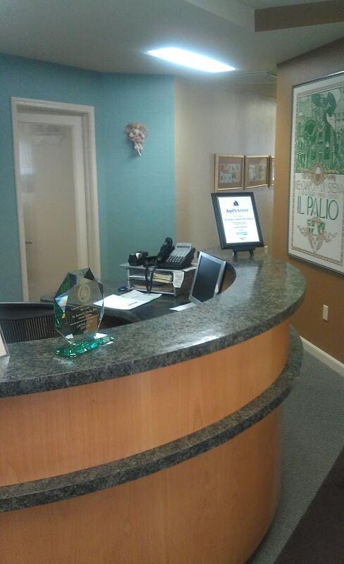 Dr. Daniel G. Mazza, DDS