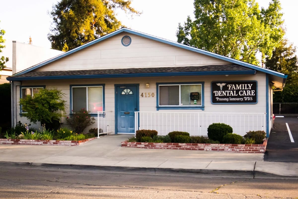 Dr. Prasong Iamsurey, DDS