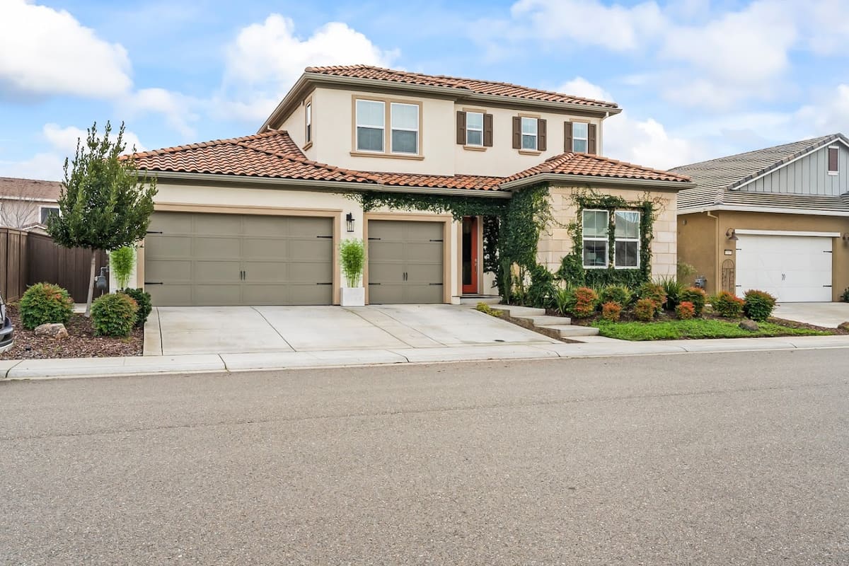 Eagle Realty