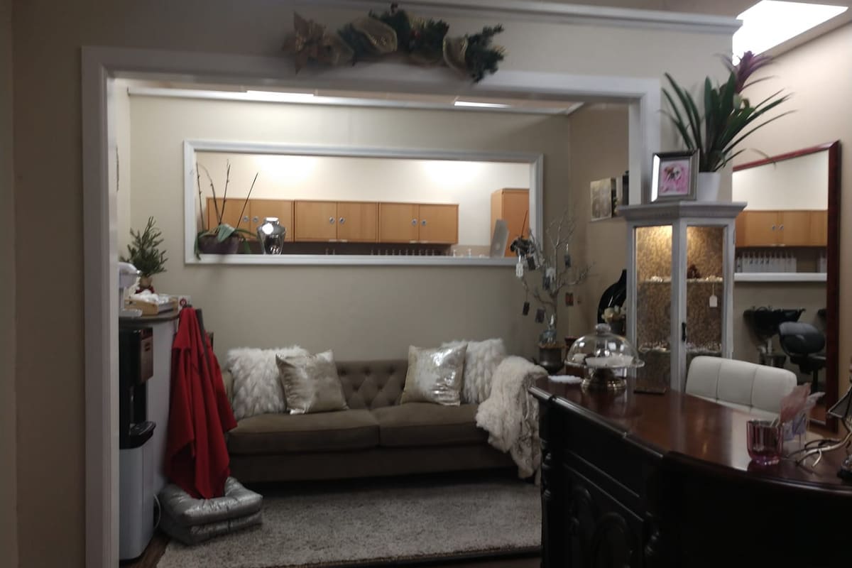 Essence Hair Studio