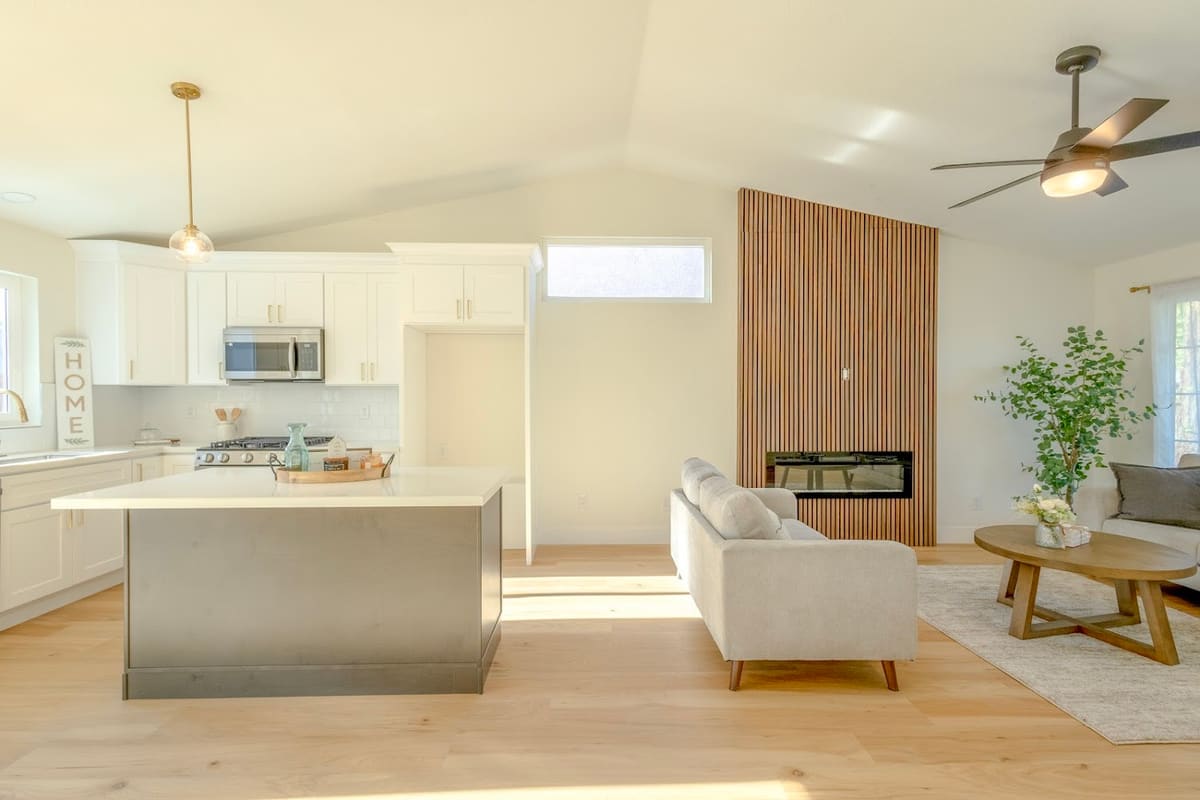 Evelyn Serrano, Better Homes & Garden Integrity Real Estate