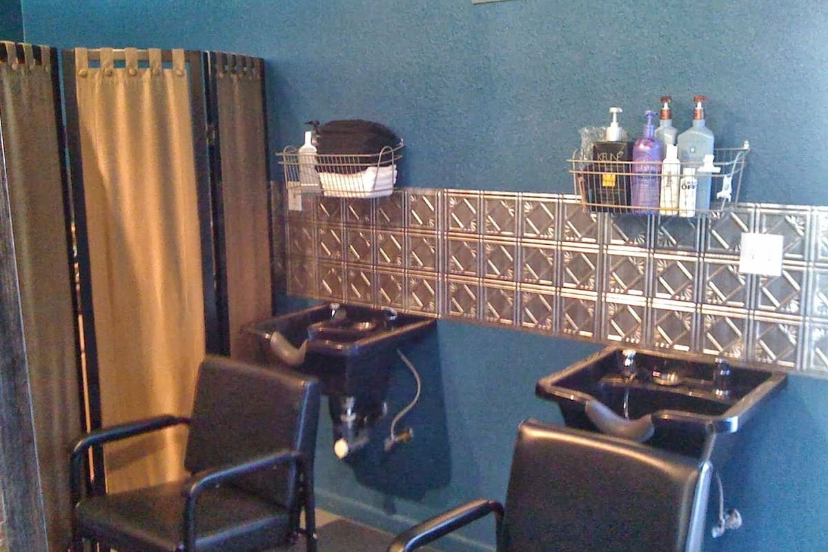 Flirt Salon & Spa
