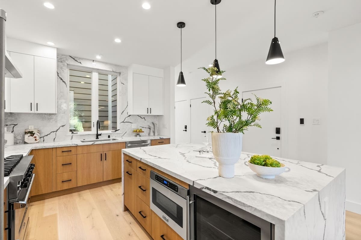 Green Bay Remodeling, Inc.