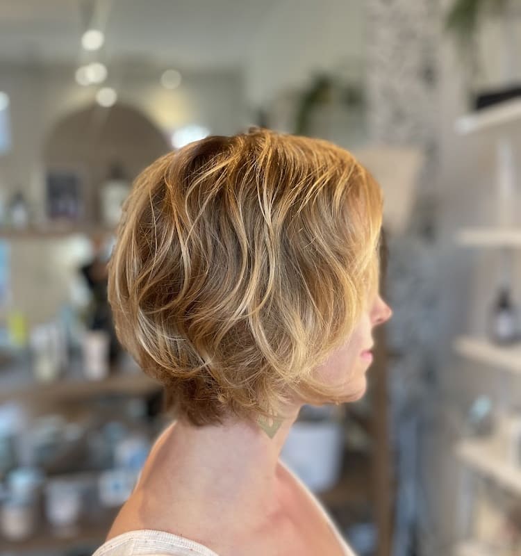 HAIR FRIDAY STUDIO