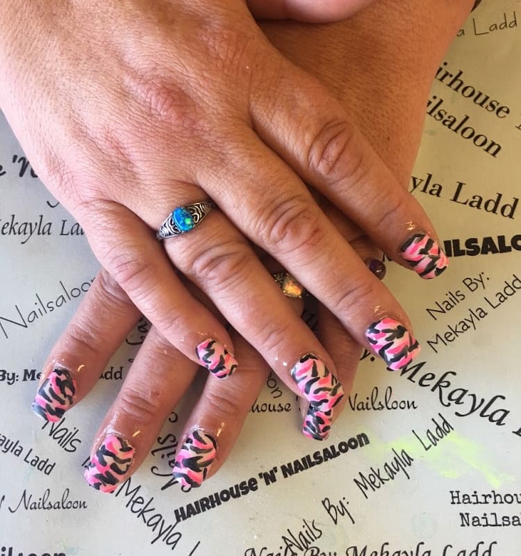Hairhouse 'N' Nail Saloon