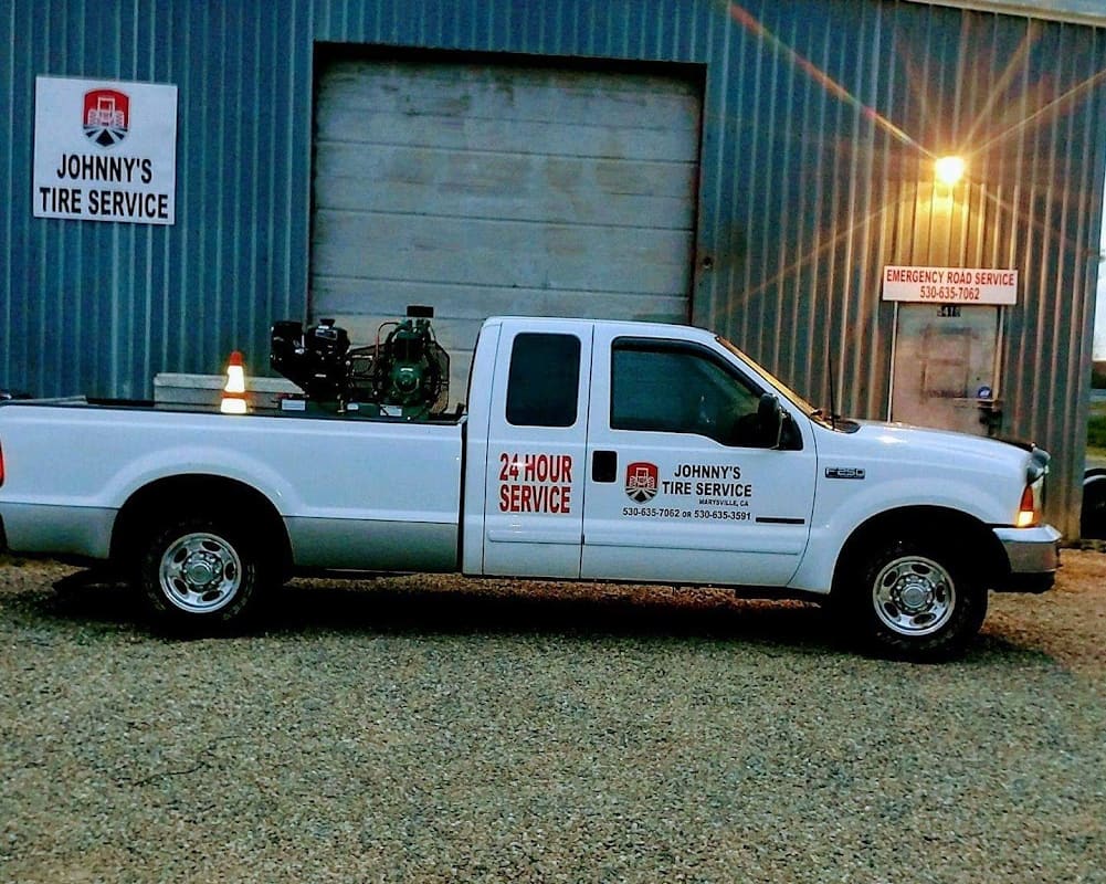 Johnny's Tire Service