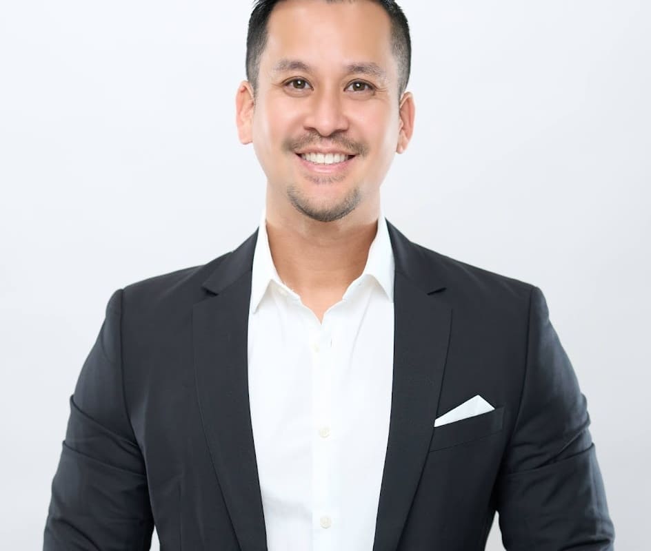 Johnny Tran - Adapt Real Estate