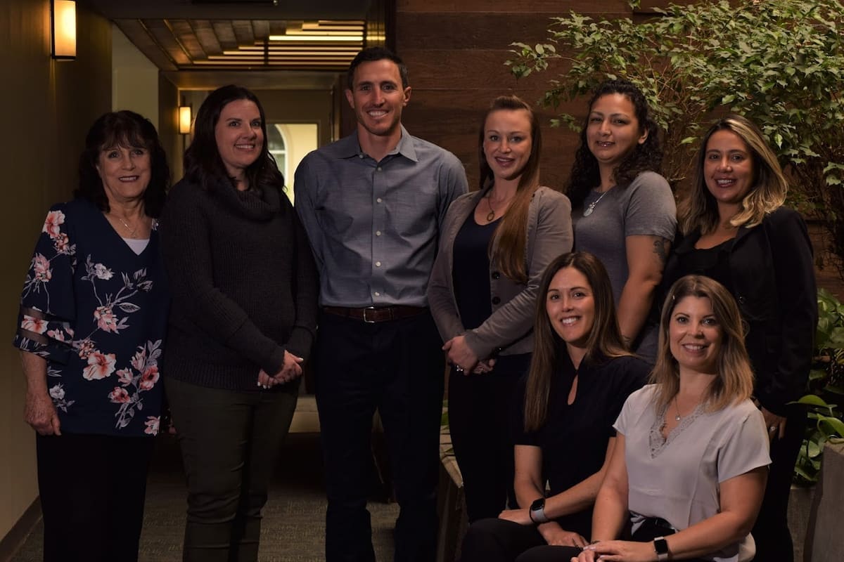 Kantor Dental Group & Implants