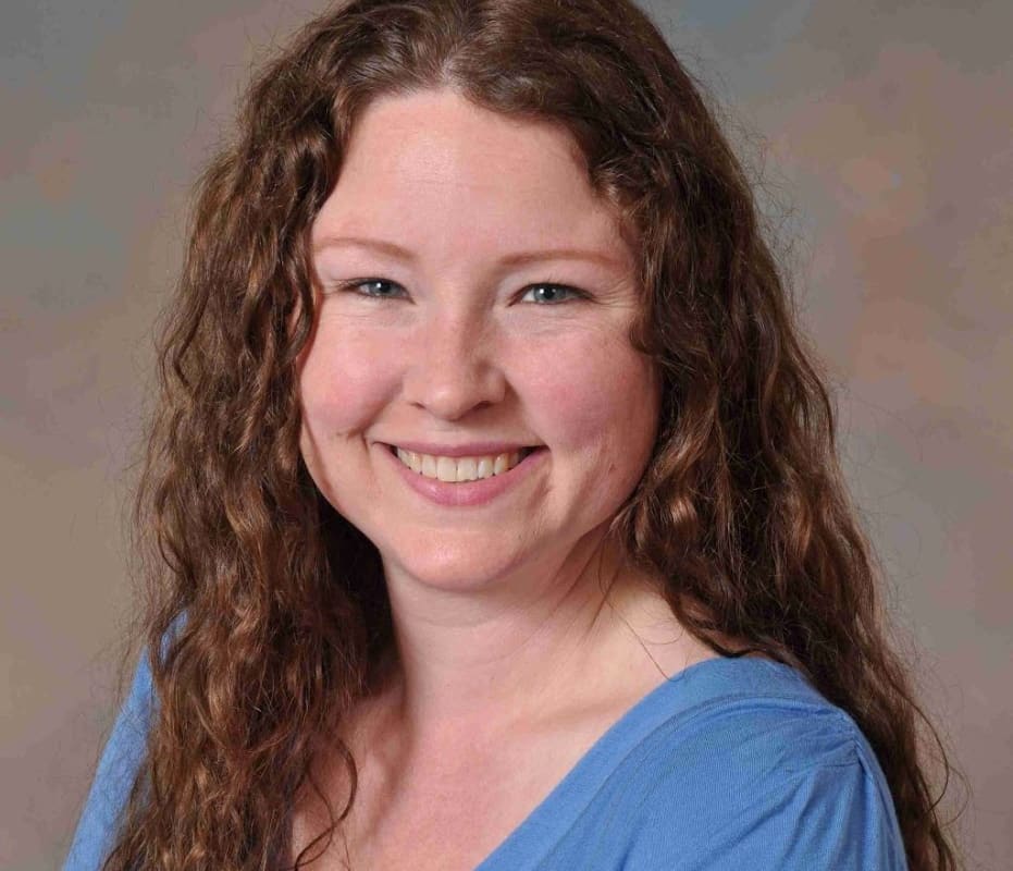 Karena Jolley of Selzer Realty & Associates RE/MAX GOLD