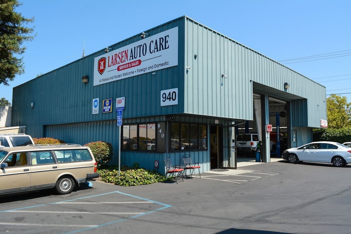 Larsen Auto Care / Sales