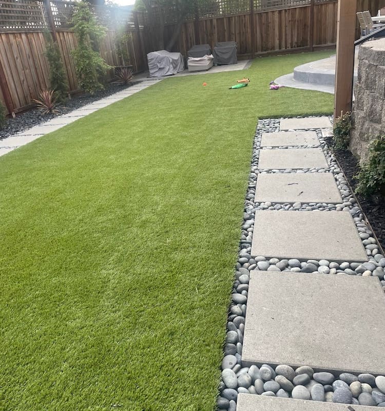 MAGGIES DAD LANDSCAPE CO