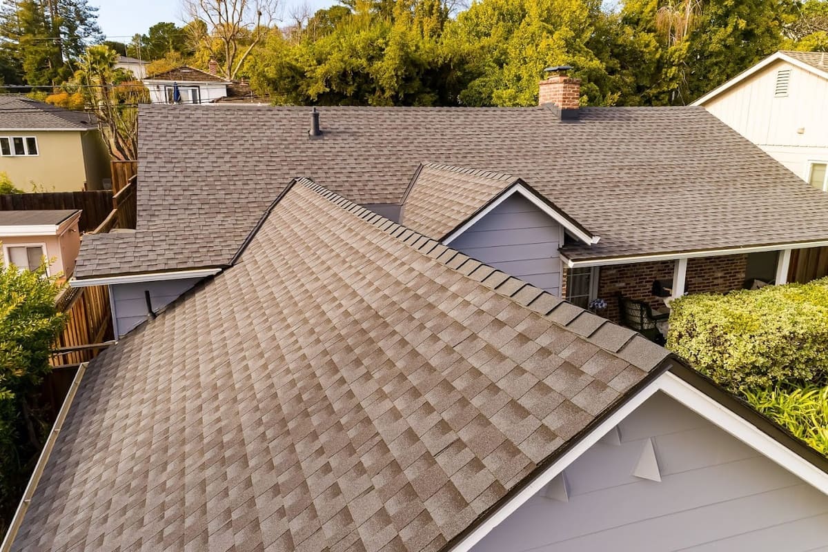 Mel's Roofing