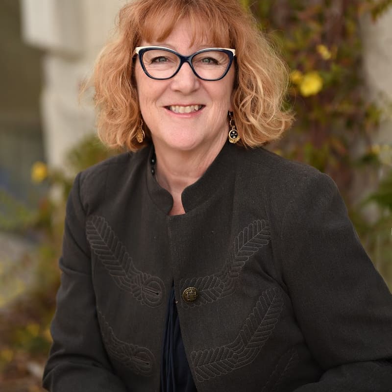 Melanie Webb, Ellington Properties - Granite Bay CA Real Estate Agent