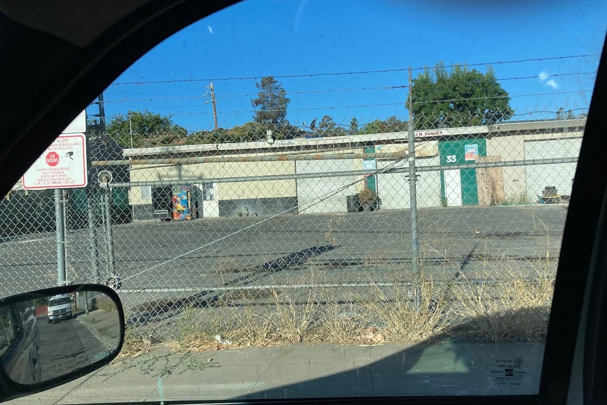 Moi's Auto Repair Ctr