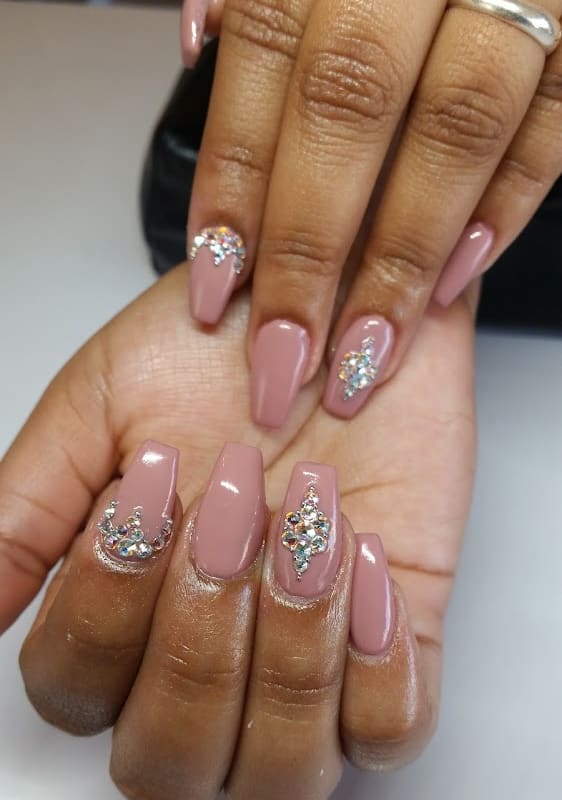 Montage Salon Studios - Citrus Heights