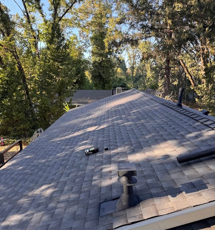 Nápoles & Sons Roofing