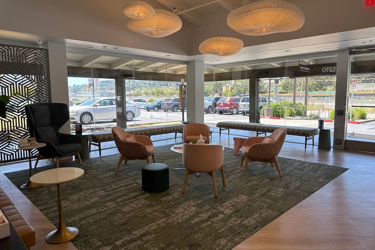 One Medical Primary Care Clinic - Strawberry Village