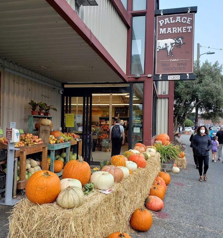 Palace Market