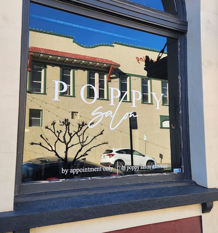 Poppy Salon