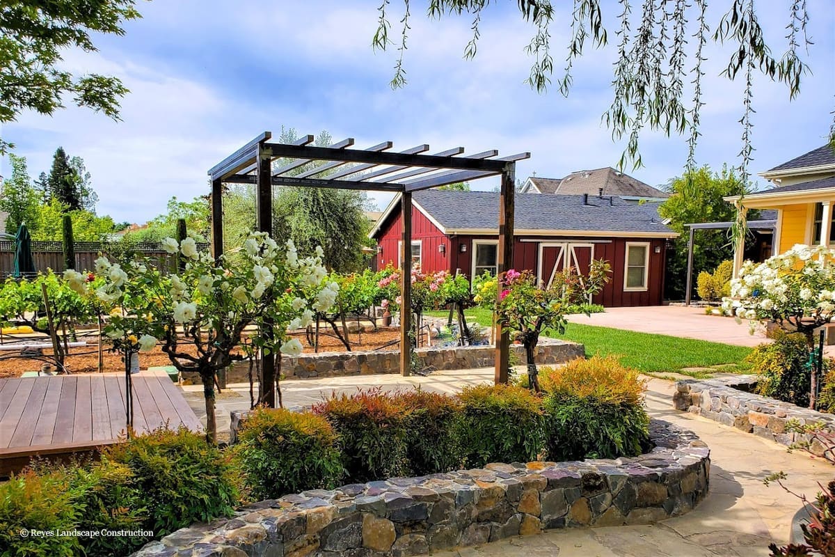 Reyes Landscape Construction