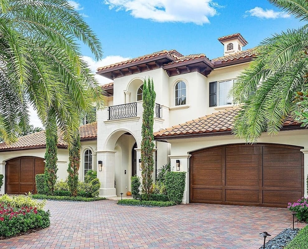 Roy Garcia - Realty ONE Group Future