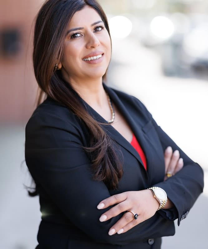 Shaly Dhanjal Realtor