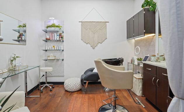 Sola Salons
