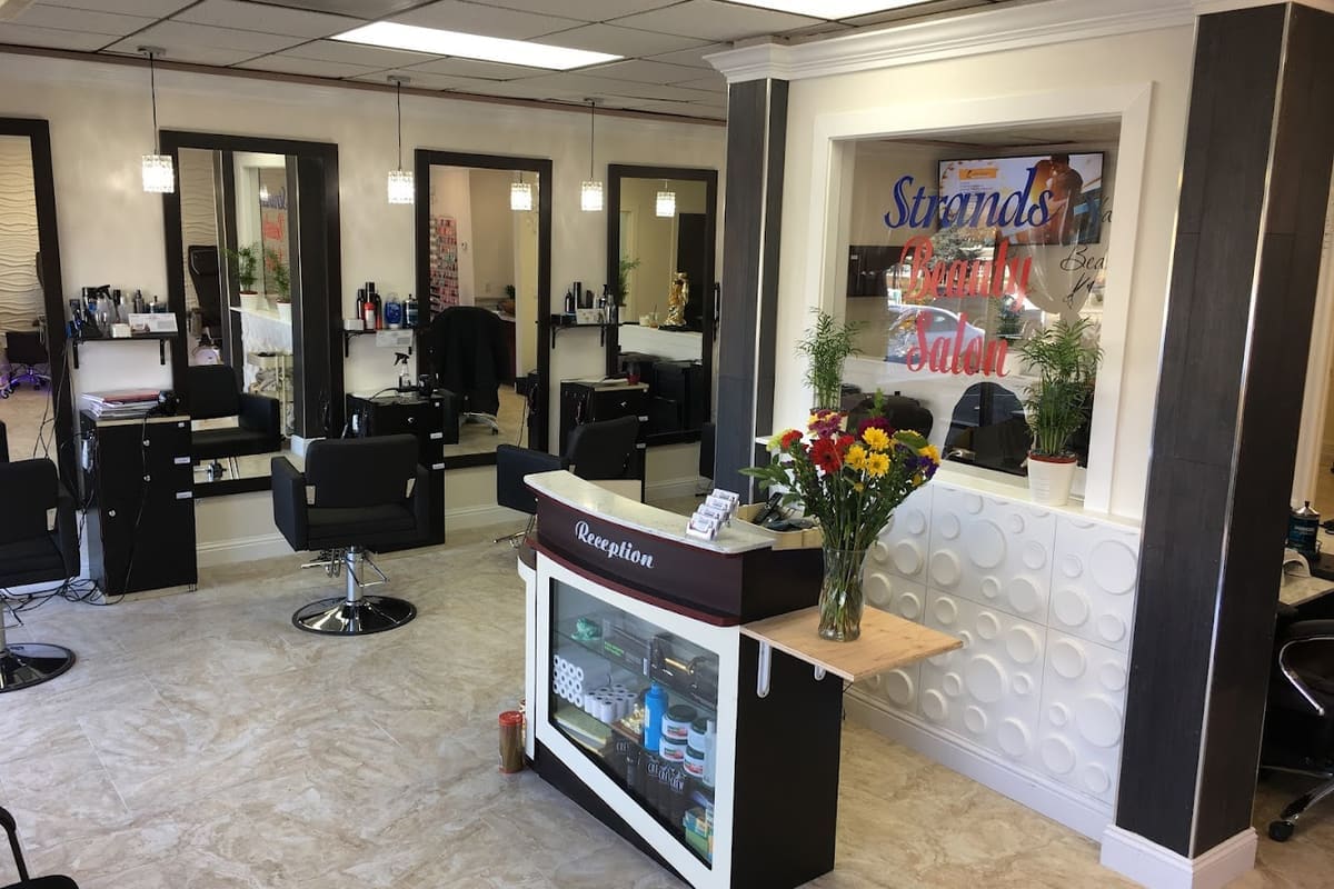Strands Beauty Salon Vallejo