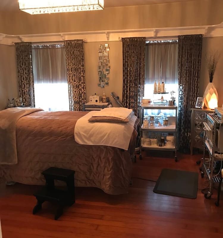 Three Palms Salon and Spa